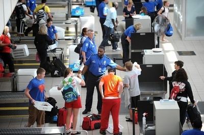 米デトロイトの空港で圧力鍋持参のサウジ男性拘束