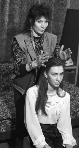 旧ソ連お抱えの心霊治療家、ジューナさんが死去