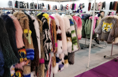 動物愛護団体に勝機、相次ぐ高級ブランドの毛皮使用廃止で