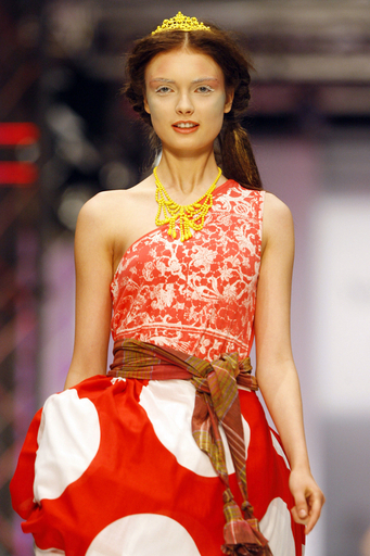 ＜08年春夏ベルリン・コレクション＞ヴィヴィアン・ウエストウッド・アングロマニア、新作を発表