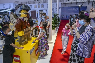 中国のブロックおもちゃ市場は2692億円 「王者」レゴに国産ブランドが猛追