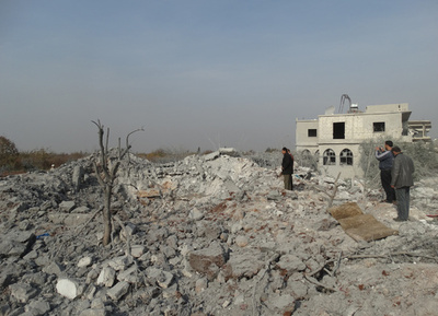 米空爆のイラク・シリア民間人死者119人、国防総省 人権団体推計と隔たり