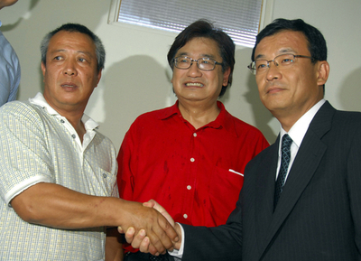 尖閣沖の台湾船沈没事故、日本側が船長に謝罪