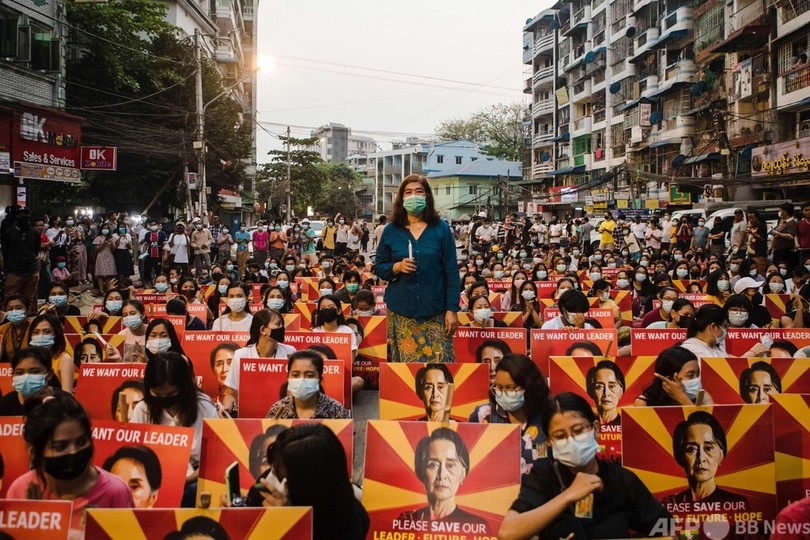 17歳少女、軍政による拘束下女性への暴力語る ミャンマー