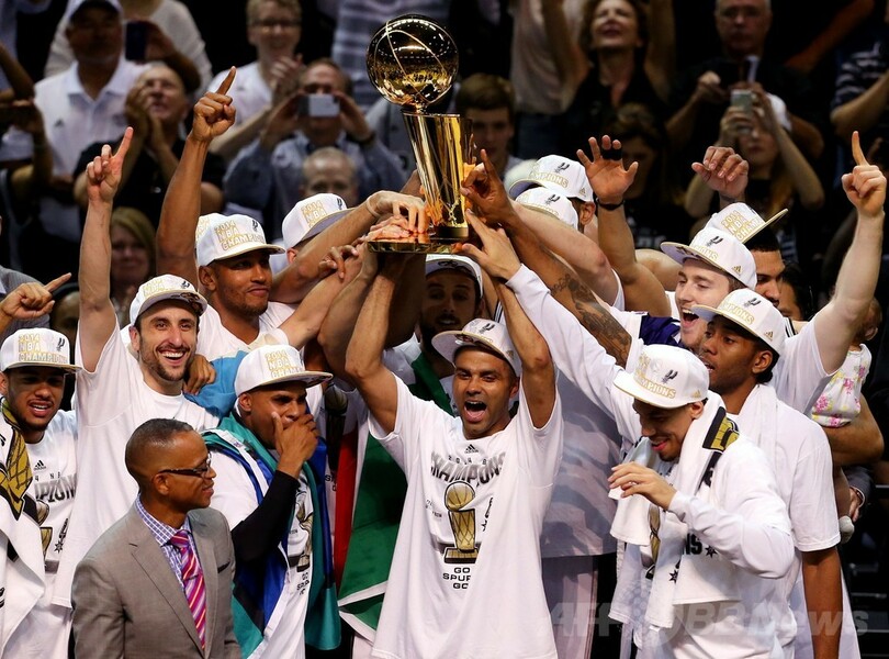 スパーズ、ヒートを退け5度目のファイナル制覇