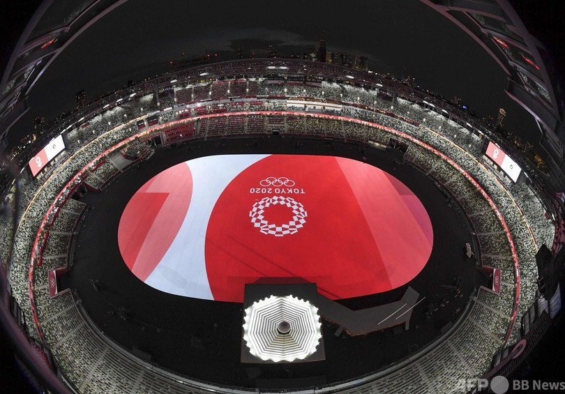 チケットに400万円以上つぎ込んだ熱狂的五輪ファン、開会式は会場の外で