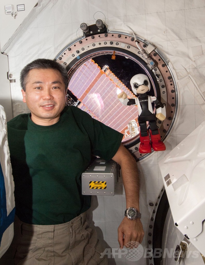 ロボット宇宙飛行士もサンタにおねだり、若田さんと会話実験開始