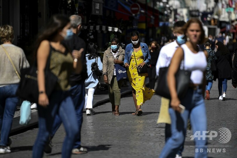 フランス、コロナ新規感染7379人 「指数関数的」増加