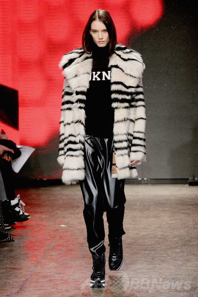 ＜14/15年秋冬NYコレクション＞DKNY