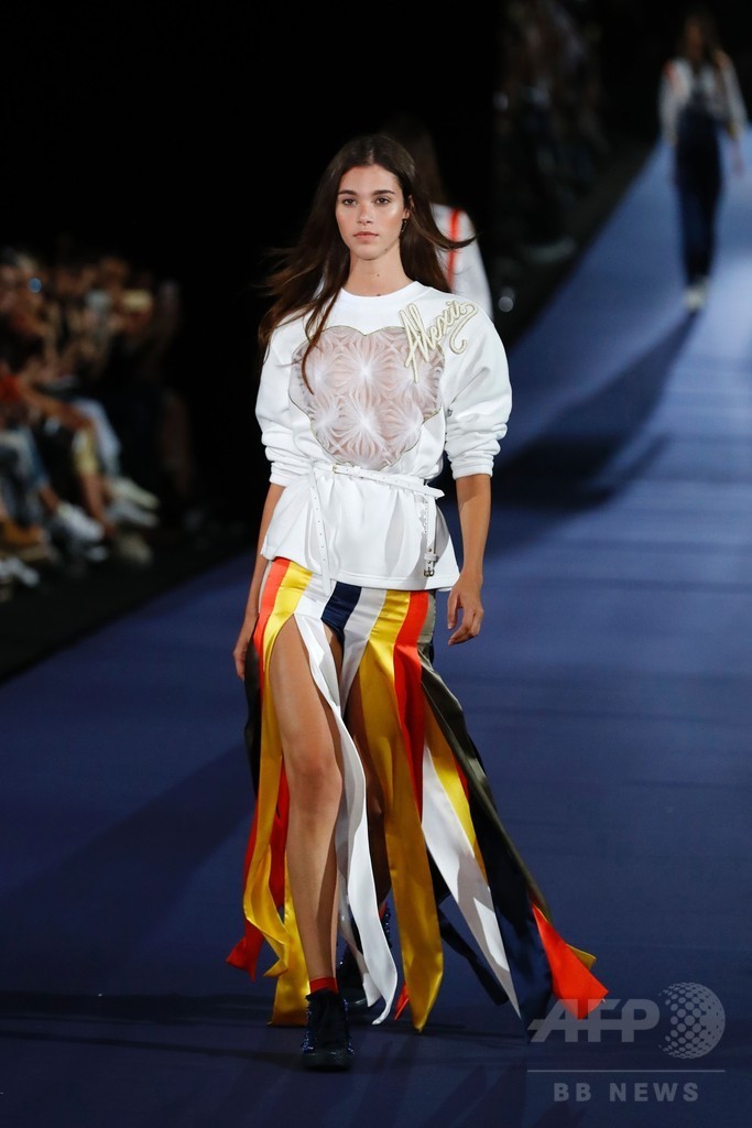 「アレクシ・マビーユ」17年春夏