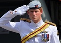 オーストラリアのシドニーで観艦式に出席した英国のヘンリー王子（2013年10月5日撮影、資料写真）。(c)AFP/SAEED KHAN