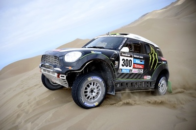 ペテランセルが総合首位ロマに詰め寄る、ダカールラリー