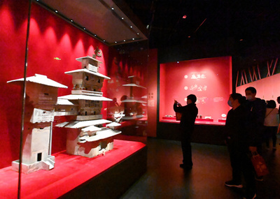 諸葛亮、杜甫、黄金仮面… 歴史ロマン漂う中国・成都が進める「博物館の街」