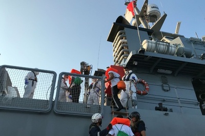 EU6か国、地中海上で待機する移民356人の引き受けに合意