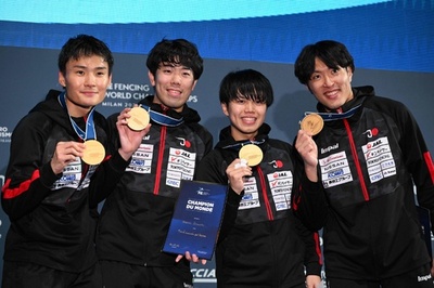 日本男子がフルーレ団体で初優勝 フェンシング世界選手権