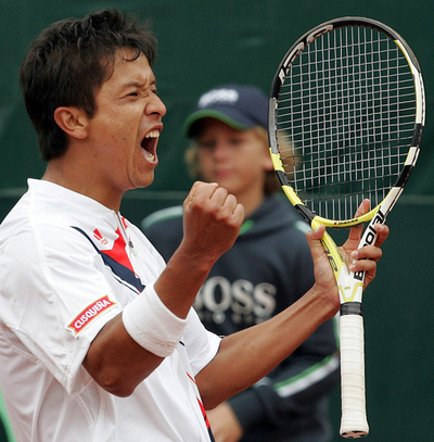 ペルー ミランダが第1試合を制す