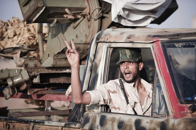 リビア反体制派が最重要都市ブレガ掌握、米国はカダフィ側に退陣通告