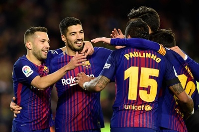 メッシ不運もバルサは4発快勝、勝ち点11差でクラシコへ