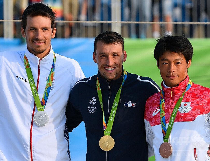 カヌー・スラロームで羽根田が銅メダル リオ五輪