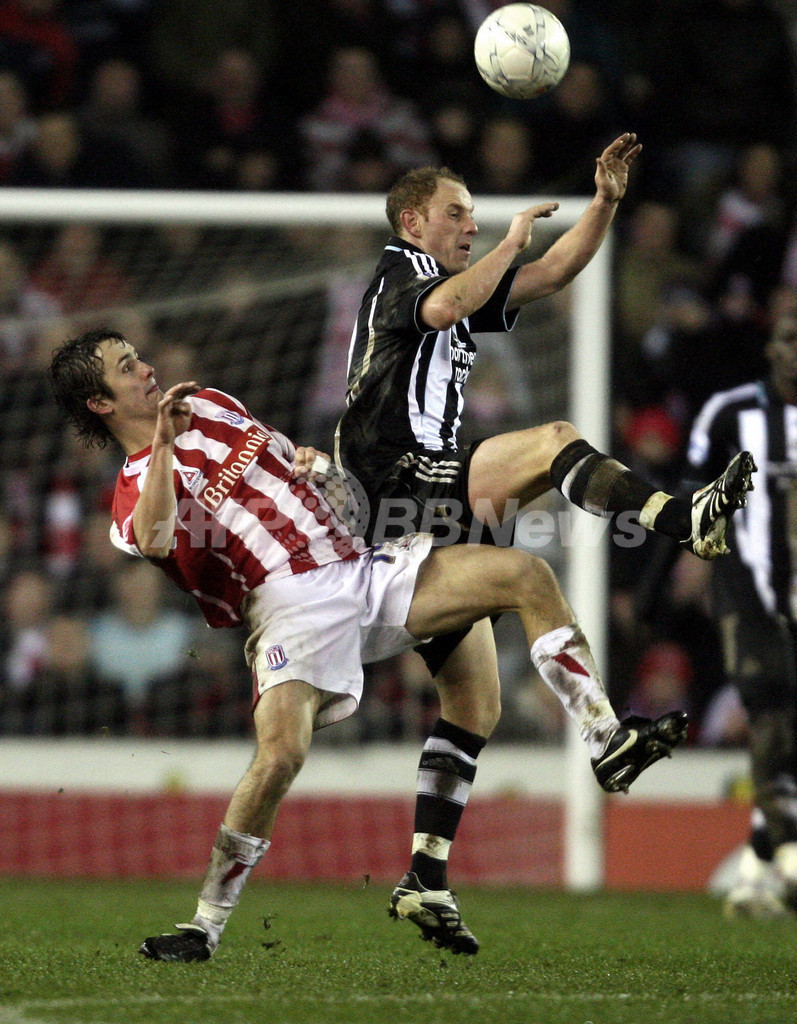 ニューカッスル ストーク・シティとスコアレスドローで再試合へ