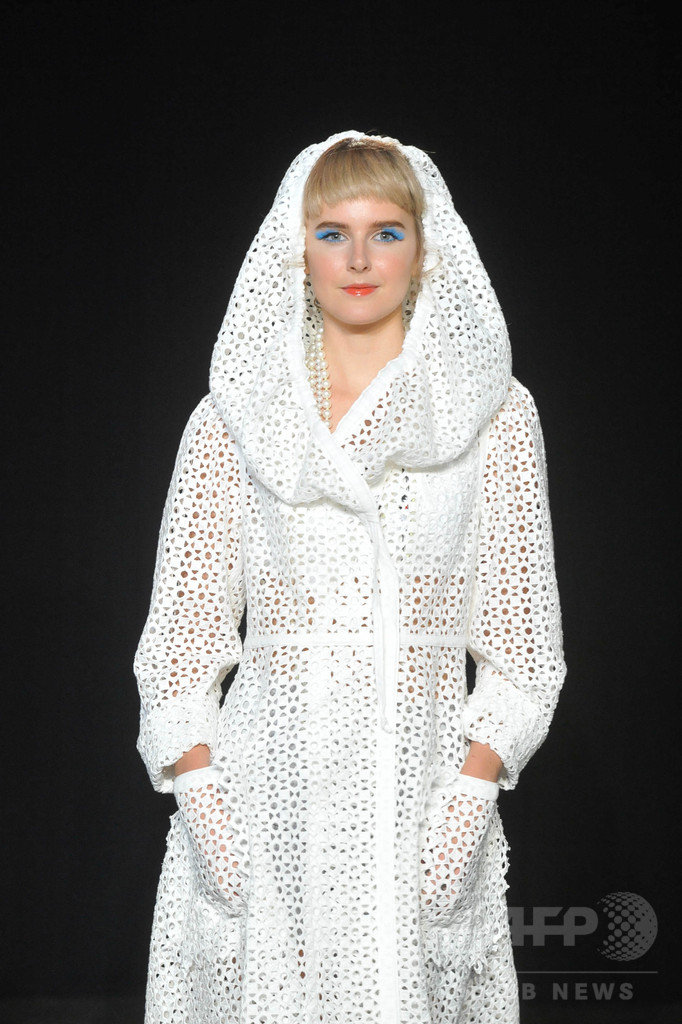 テーマはButterfly Kiss、「ユキコハナイ」15年春夏