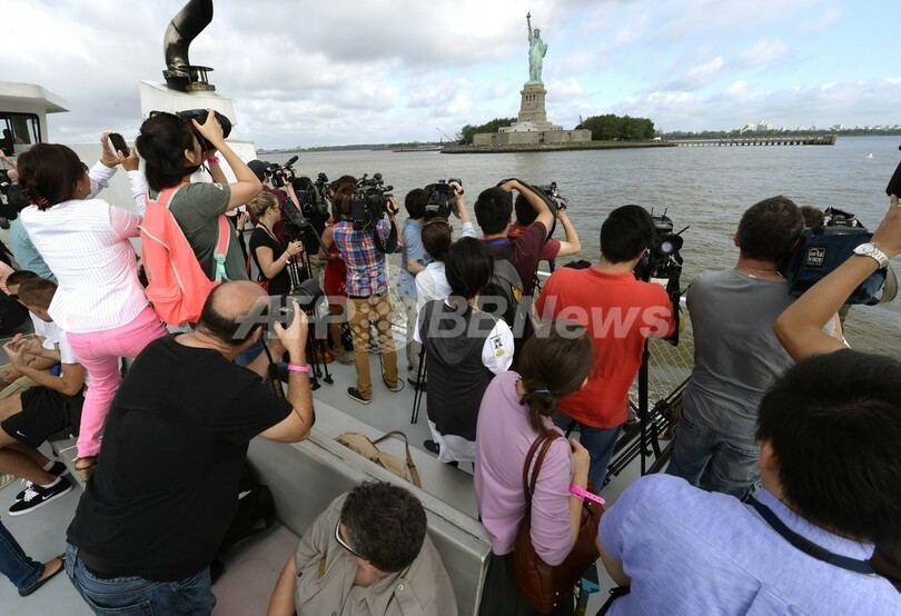 米「自由の女神」が独立記念日に再オープン、ハリケーンで8か月閉鎖