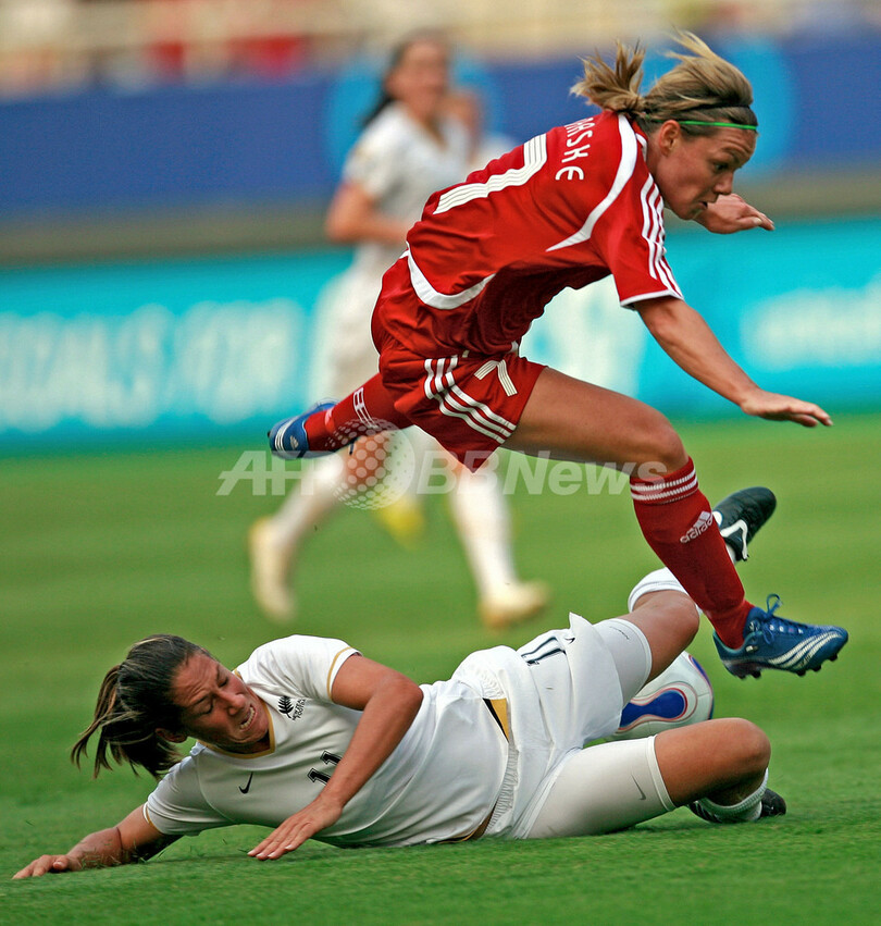 女子サッカーW杯 デンマーク ニュージーランドを降し初白星