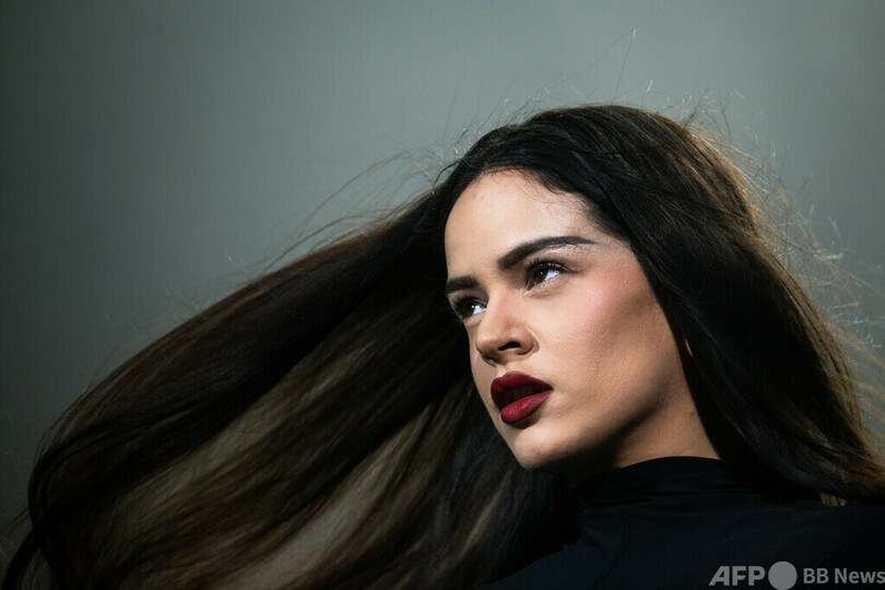 ビョークとロザリア、養殖場に抗議する曲を来月リリース