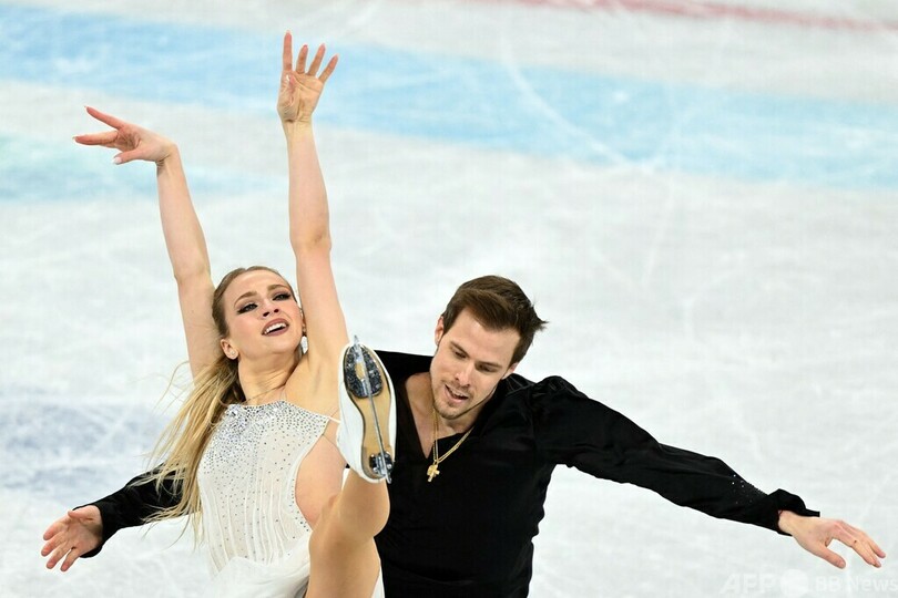 パパダキス/シゼロン組が初の五輪金 アイスダンス、世界最高点更新