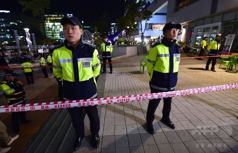 野外コンサート会場で転落事故、16人死亡 韓国
