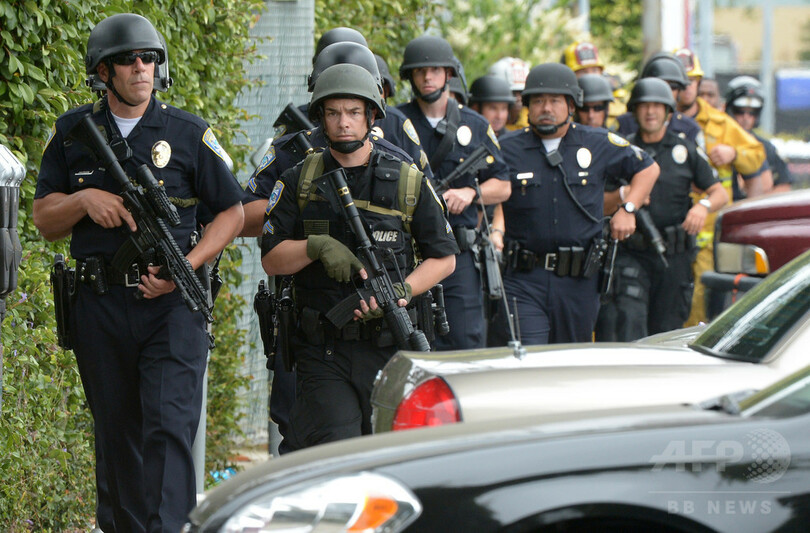学校の銃乱射急増と経済不安定期に強い関連性、米研究