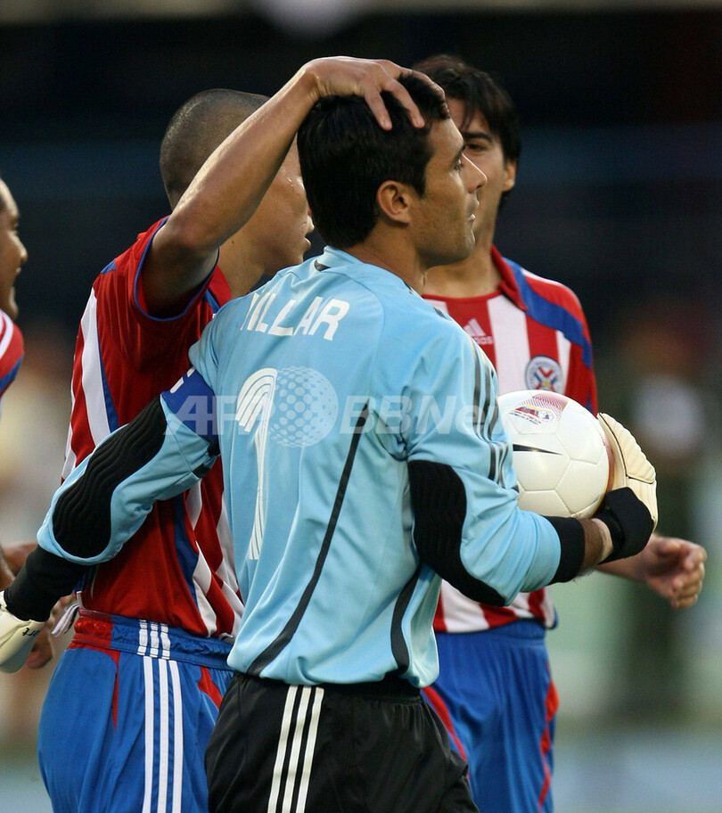 パラグアイ コロンビアを下し初戦を白星で飾る