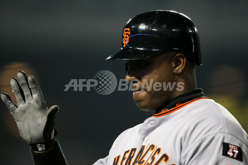 ドジャース 6-4でジャイアンツを降す