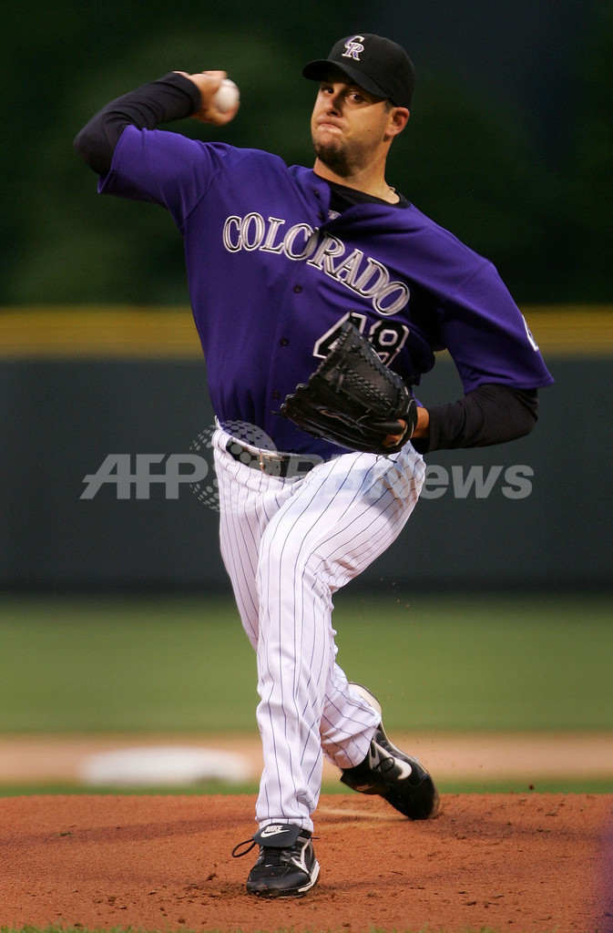 ＜07MLB＞ランディ・ジョンソン 6回を無失点で移籍後初勝利 - 米国