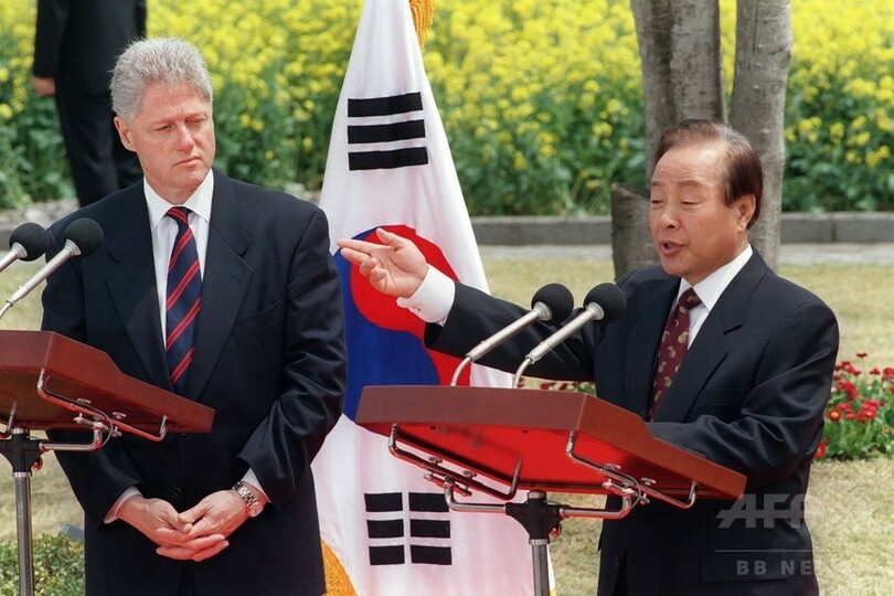 韓国の金泳三元大統領が死去、87歳