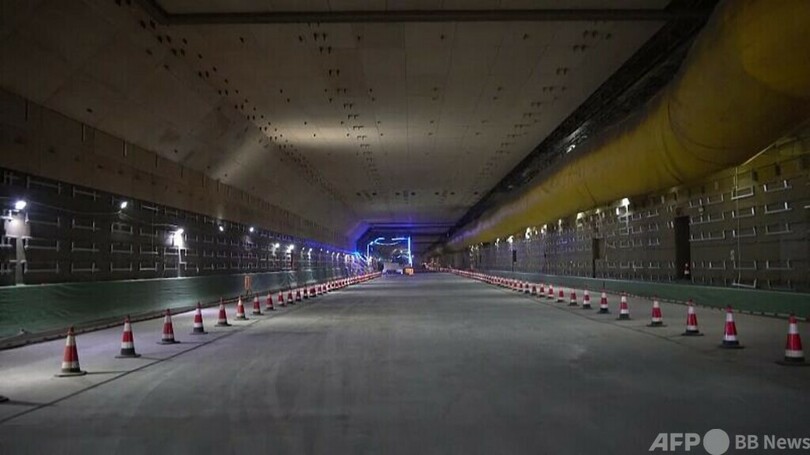 中国海上・海中のスーパープロジェクト「深中通路」 の海底トンネルが貫通