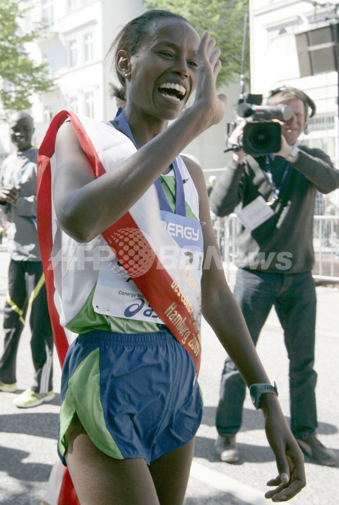 ＜第22回ハンブルクマラソン＞ロップ 男子の部で優勝を果たす - ドイツ