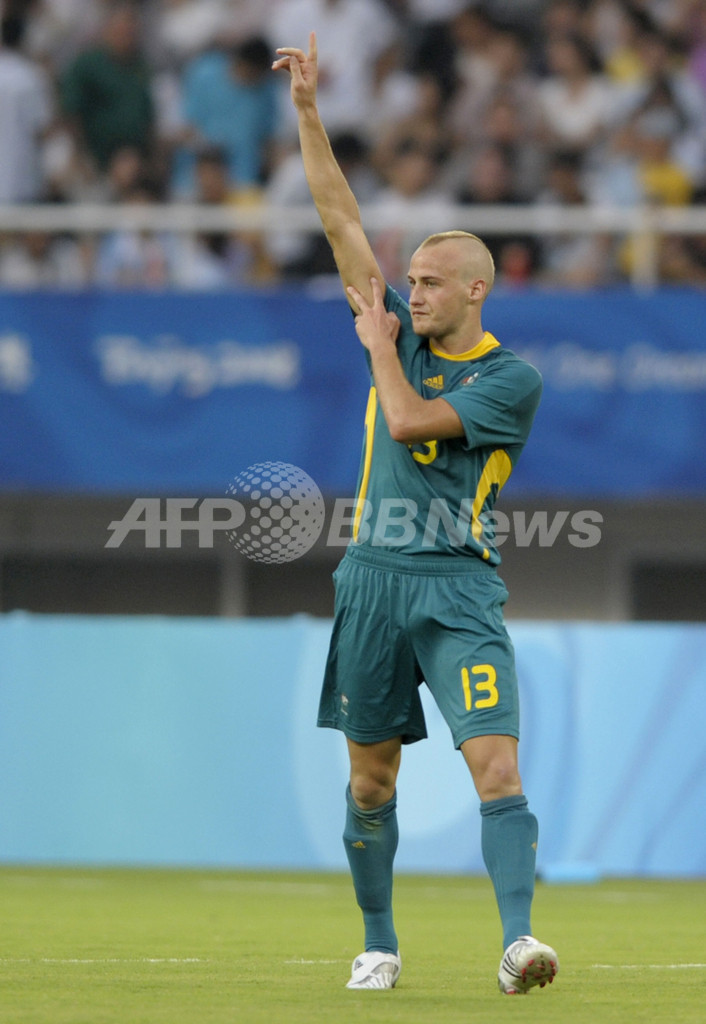 男子オーストラリア 五輪初戦でセルビアと分ける