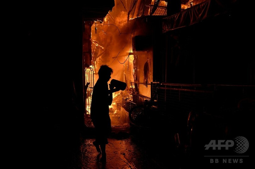 新年祝賀の爆竹などで2人死亡、数百人負傷 フィリピン