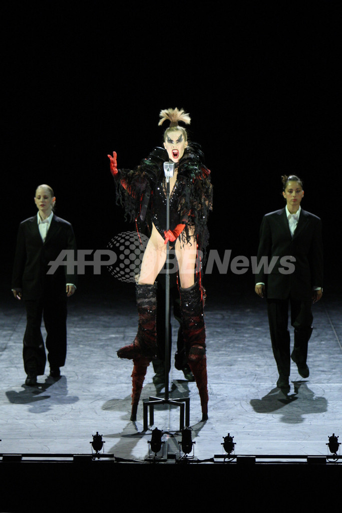 毎年恒例、パリのダンスフェスティバル