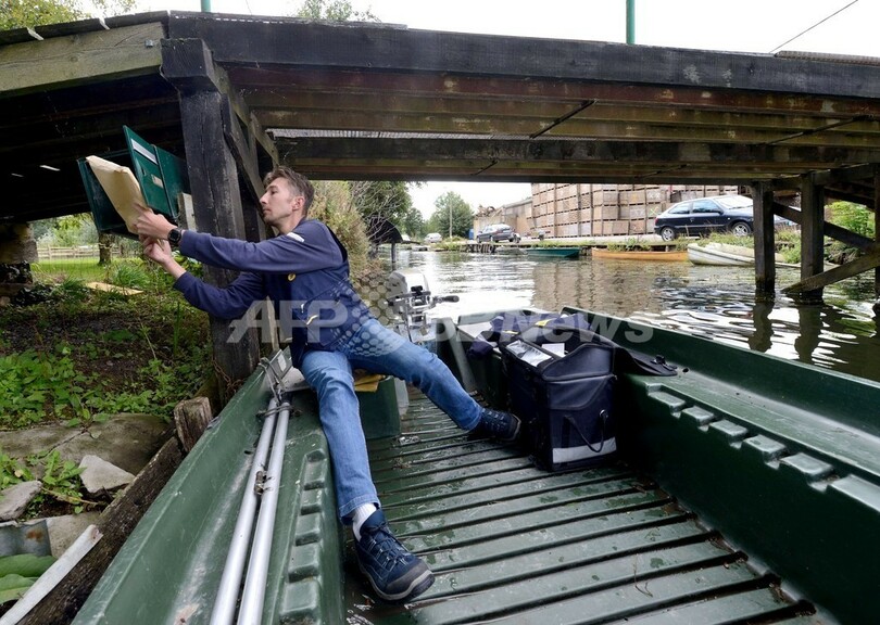 郵便配達はボートで、フランス