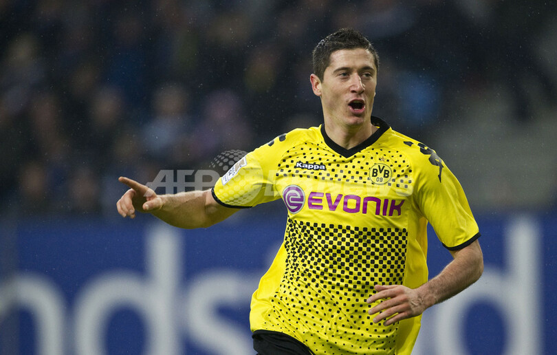 ドルトムントが快勝、リーグ首位に並ぶ