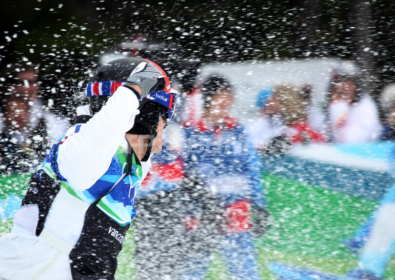 ウェスコットが男子スノーボードクロス連覇、バンクーバー冬季五輪