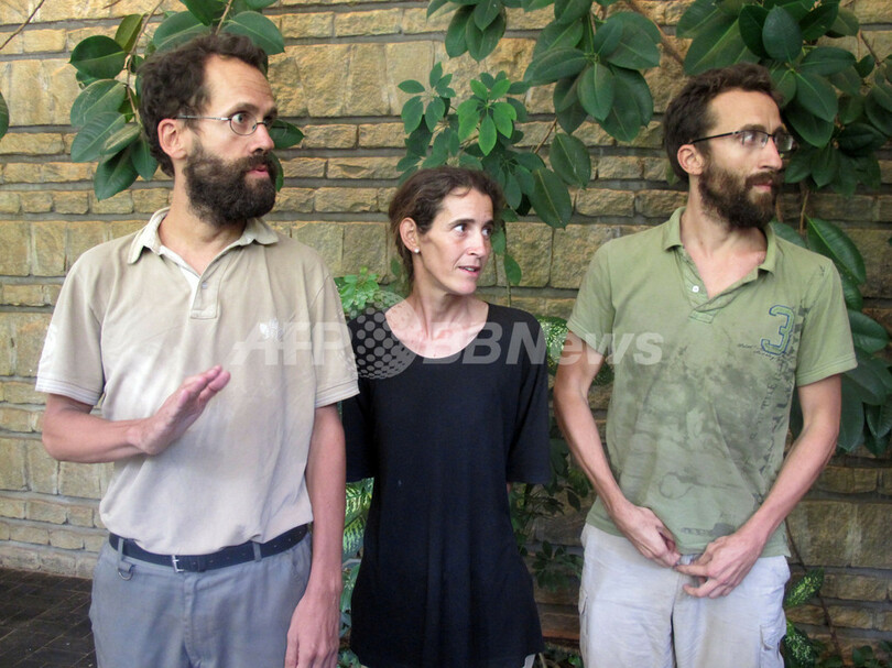 カメルーンで誘拐のフランス人家族、2か月ぶりに解放