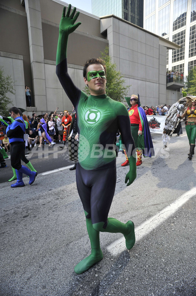 アニメやSFの祭典「ドラゴン・コン」、コスプレイヤーが大集合