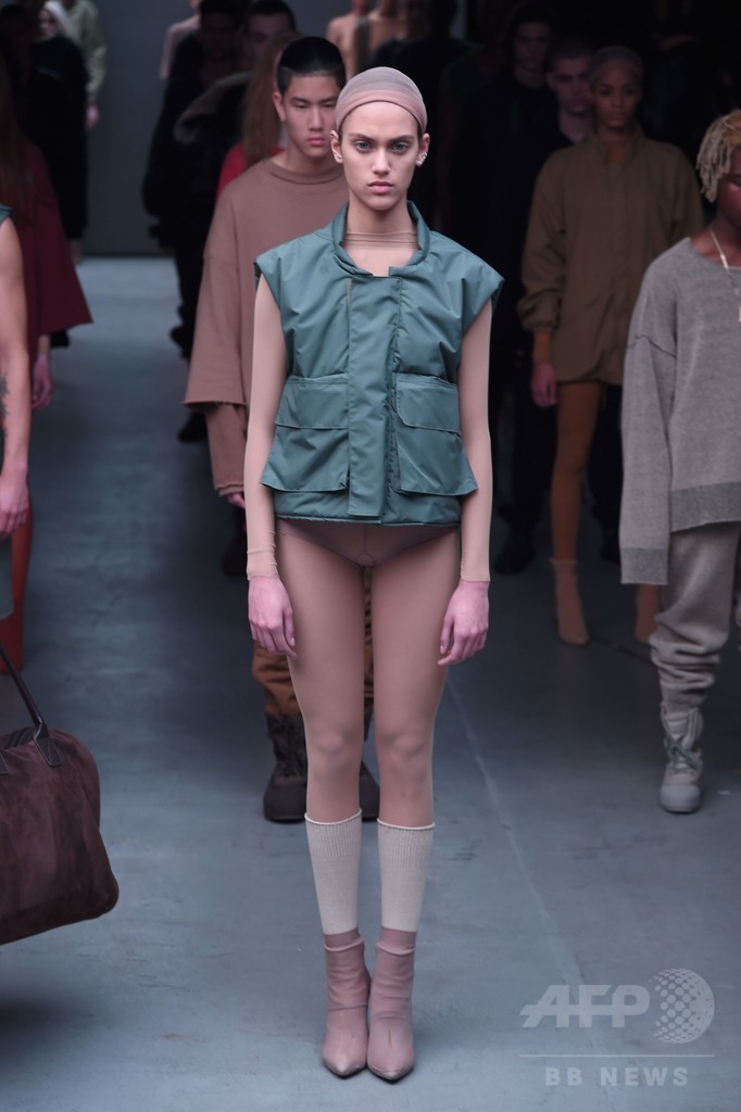  2011年のイギリス暴動から着想、「カニエ・ウェスト×アディダス オリジナルス」15/16年秋冬