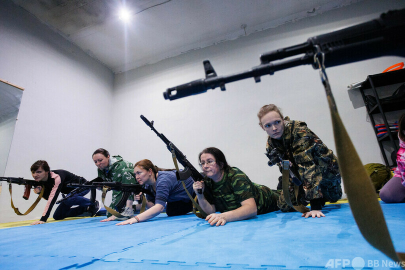 女子は労働力の「予備役」 プーチン氏、人員不足で起用呼び掛け