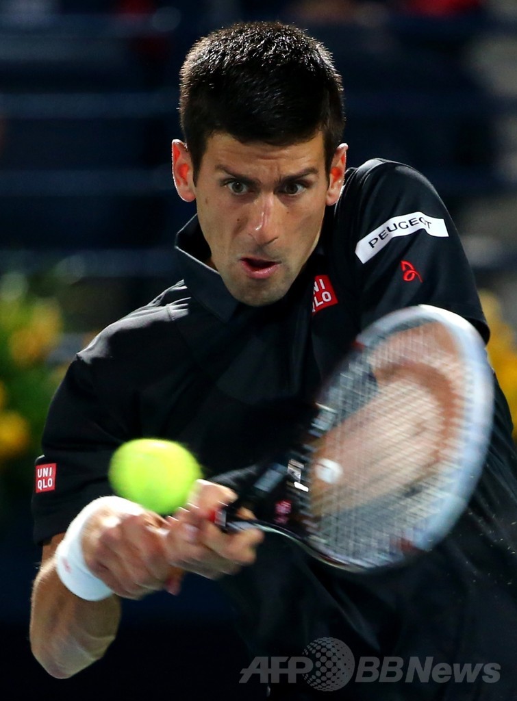 再起を誓うジョコビッチが2回戦へ、ドバイ・テニス選手権