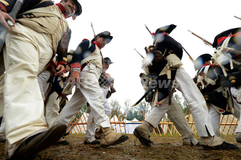 「ボロジノの戦い」から200年、ナポレオンと露軍の激戦を再現
