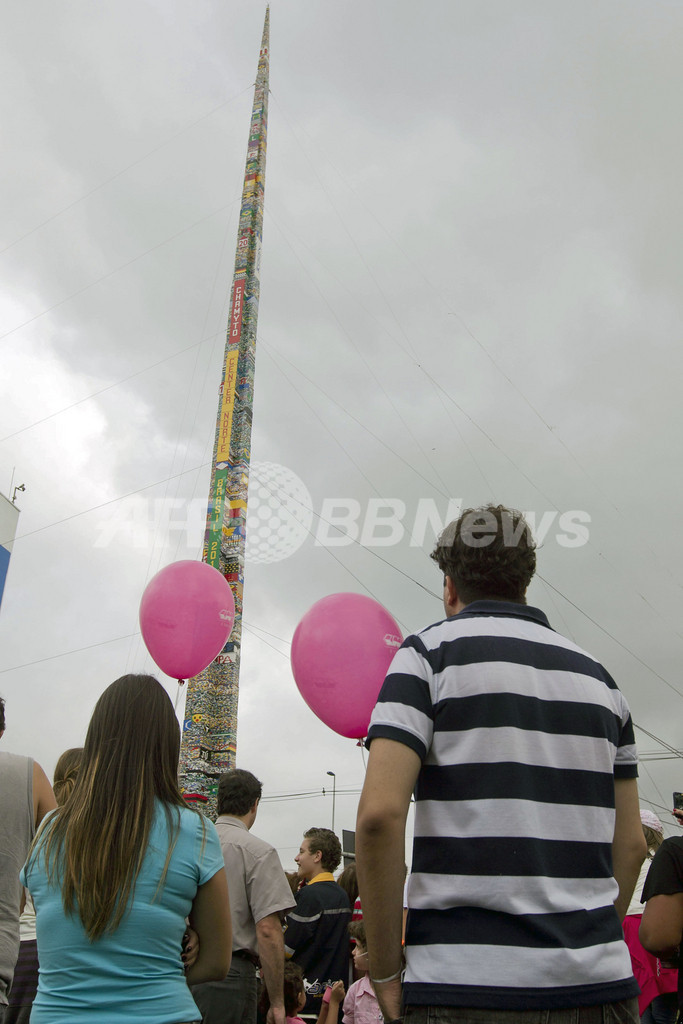 ブラジルに世界一高いレゴタワー、元サッカー代表カフーも一役